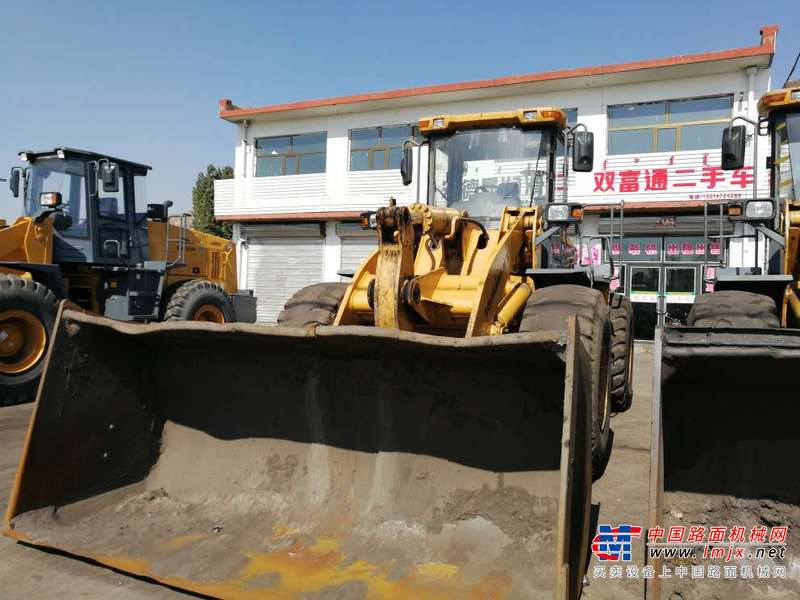 内蒙古出售转让二手4000小时2011年龙工LG855B装载机