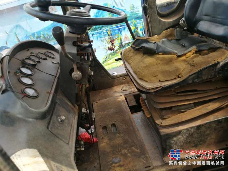 江西出售转让二手8300小时2010年龙工LG853装载机
