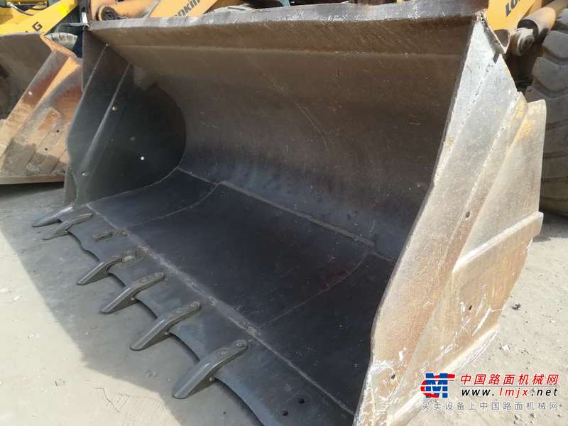 辽宁出售转让二手2500小时2011年龙工LG855B装载机