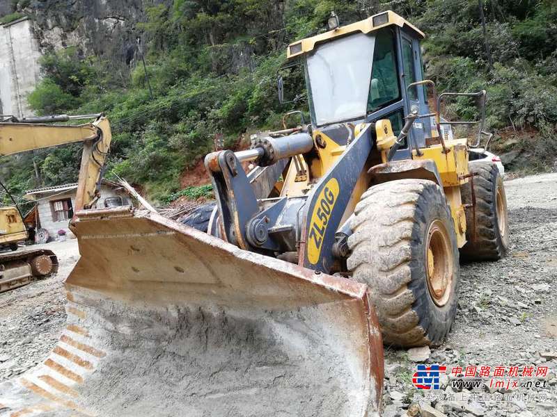 陕西出售转让二手8000小时2010年徐工ZL50G装载机