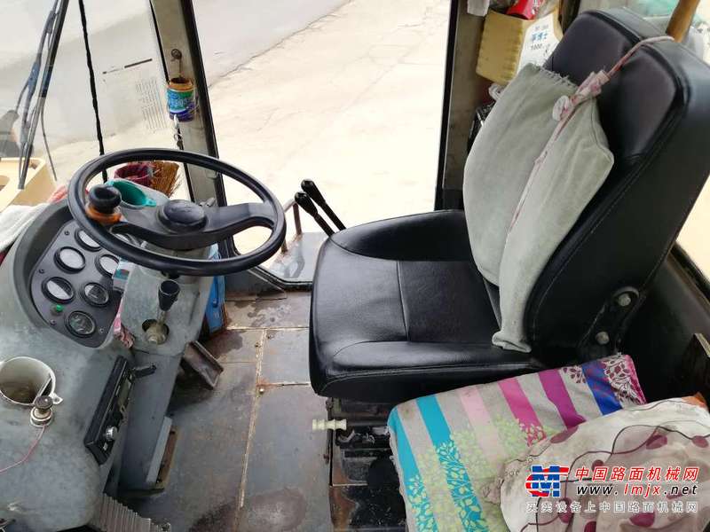 山东出售转让二手2000小时2010年龙工LG855B装载机