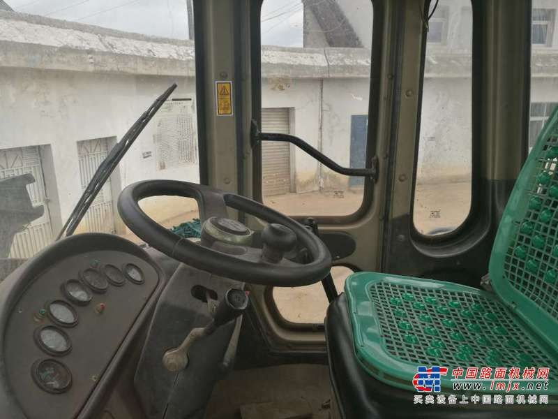 江西出售转让二手5200小时2014年龙工850装载机