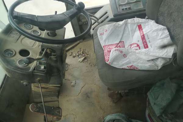 陕西出售转让二手400小时2006年临工LG936装载机