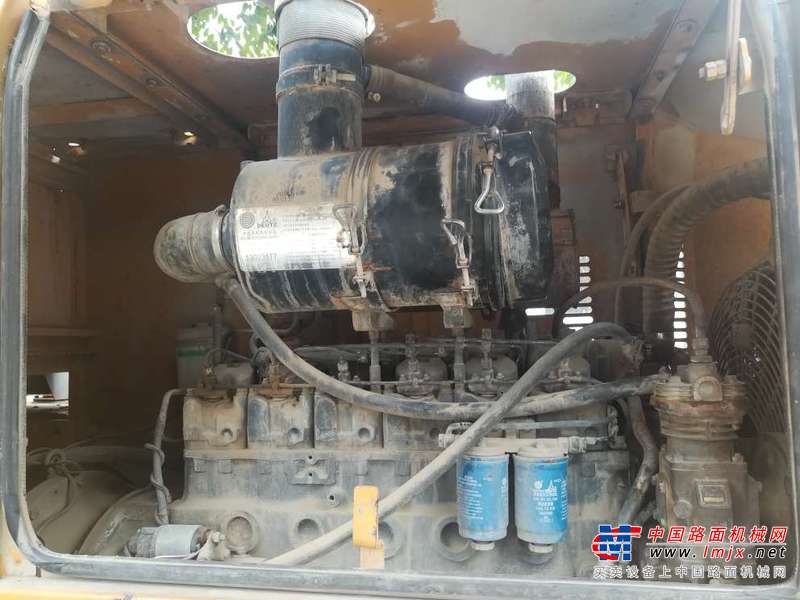 陕西出售转让二手2100小时2011年龙工LG833B装载机