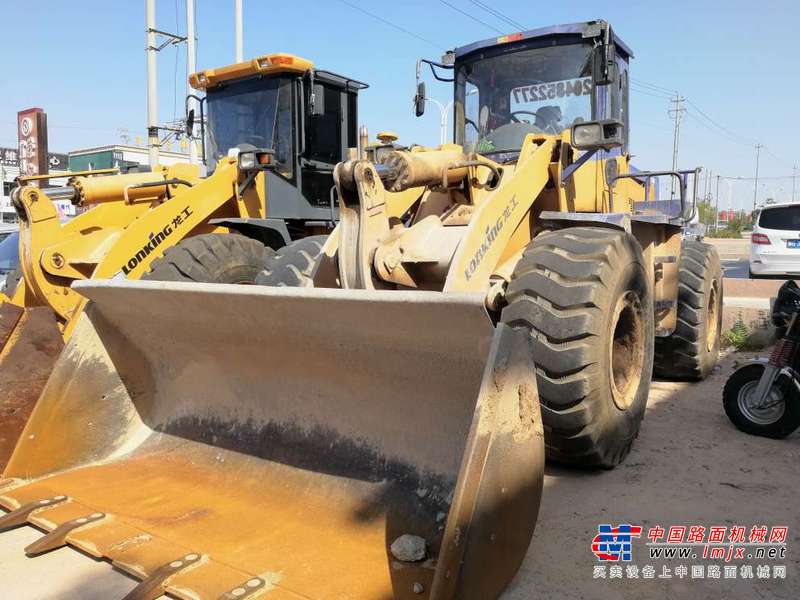 内蒙古出售转让二手7000小时2009年龙工LG855装载机