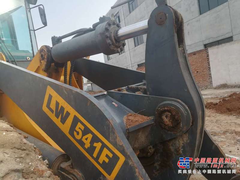 陕西出售转让二手6000小时2007年徐工LW541F装载机