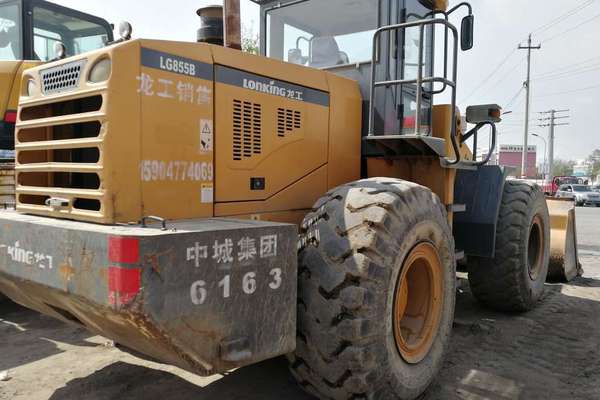 内蒙古出售转让二手3300小时2013年龙工LG855B装载机
