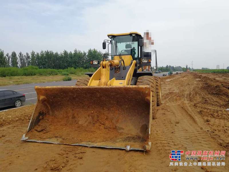 山东出售转让二手2352小时2014年临工LG953装载机