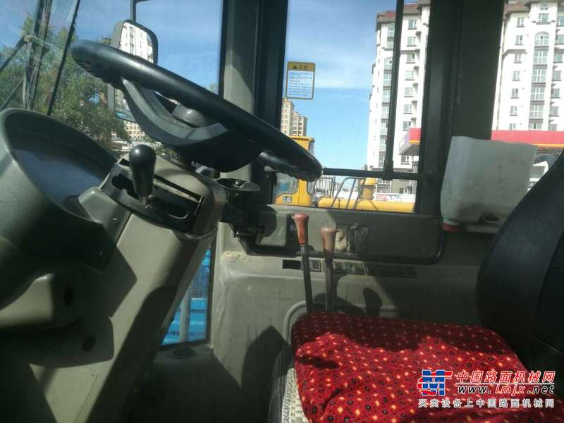 黑龙江出售转让二手3000小时2010年临工LG953装载机