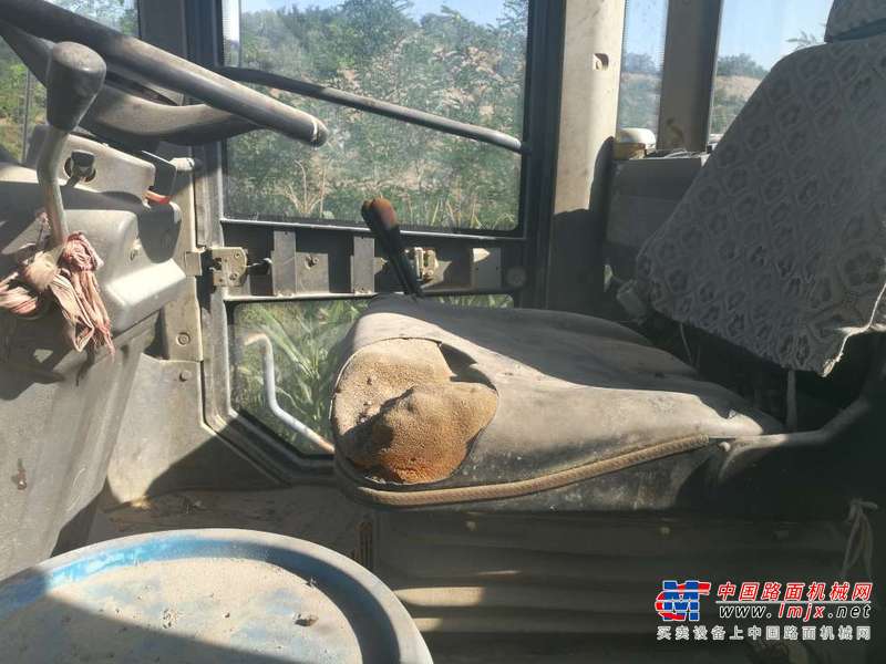 辽宁出售转让二手3800小时2011年龙工LG855B装载机
