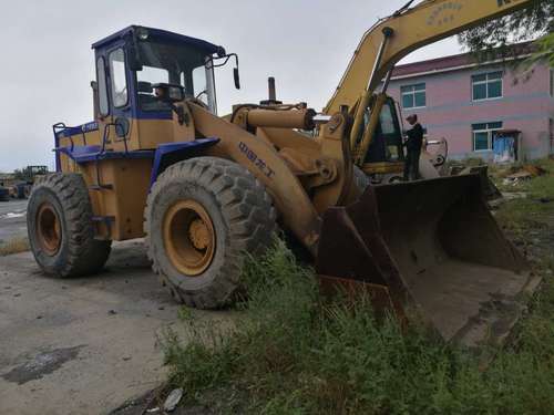 吉林出售转让二手5000小时2010年龙工LG833装载机