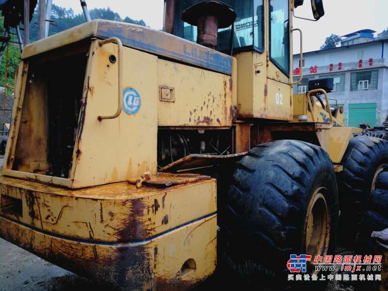 贵州出售转让二手9800小时2004年柳工CLG852装载机
