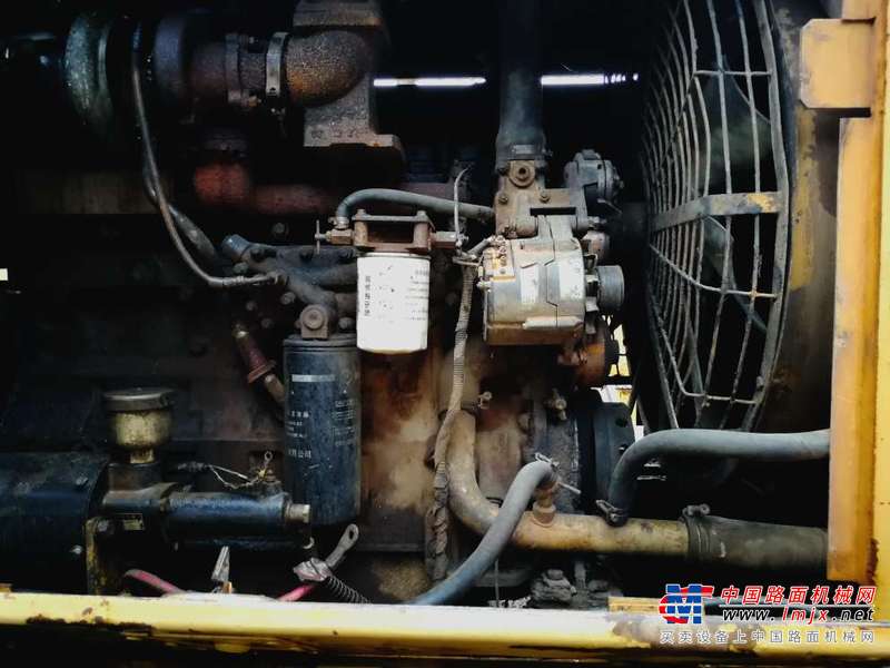贵州出售转让二手9800小时2004年柳工CLG852装载机