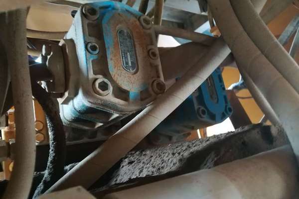 陕西出售转让二手4000小时2010年龙工ZL50C装载机