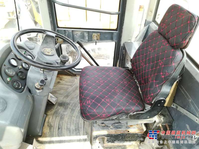 辽宁出售转让二手7000小时2010年龙工LG855B装载机
