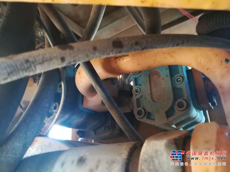 陕西出售转让二手2000小时2014年龙工ZL50C装载机