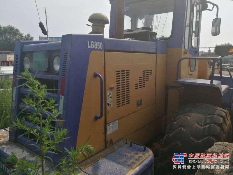 辽宁出售转让二手4000小时2009年龙工LG850装载机