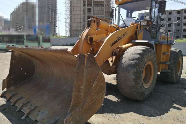 辽宁出售转让二手3000小时2011年龙工LG855B装载机