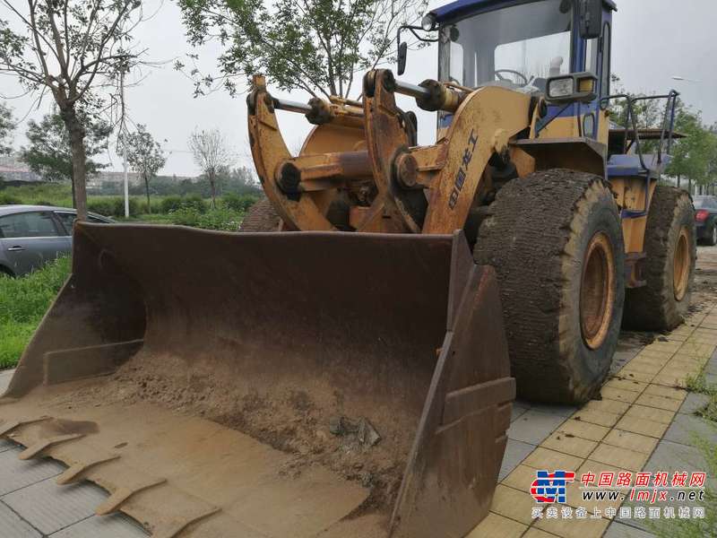 辽宁出售转让二手8000小时2006年龙工ZL50D装载机