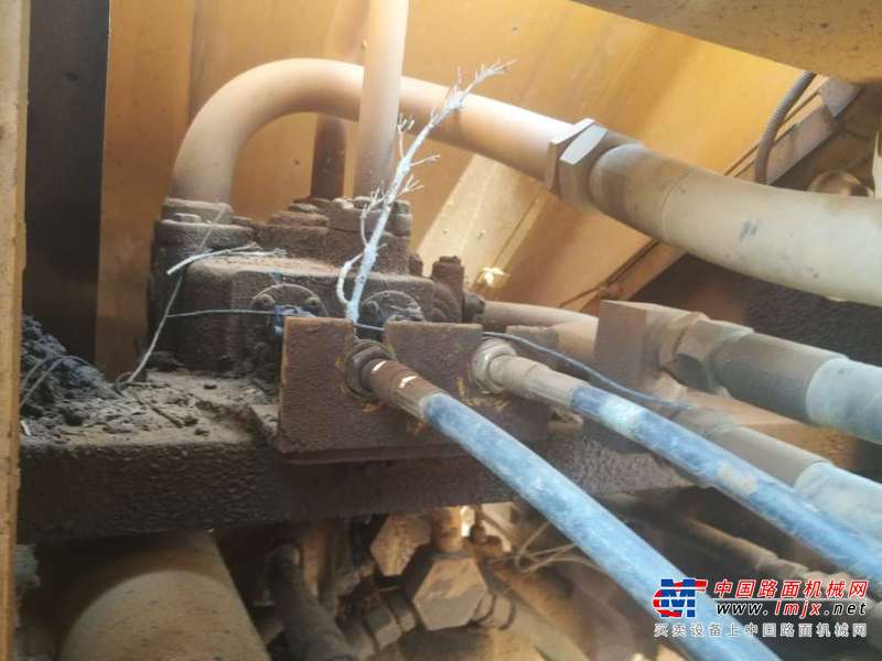 江西出售转让二手3000小时2012年龙工LG850D装载机