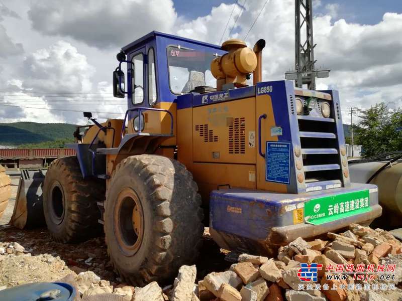 云南出售转让二手7800小时2007年龙工LG850装载机