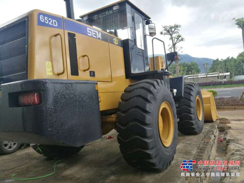 云南出售转让二手12小时2016年山工SEM652B装载机