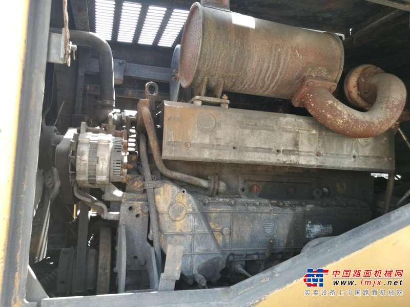 内蒙古出售转让二手3000小时2010年龙工LG855B装载机