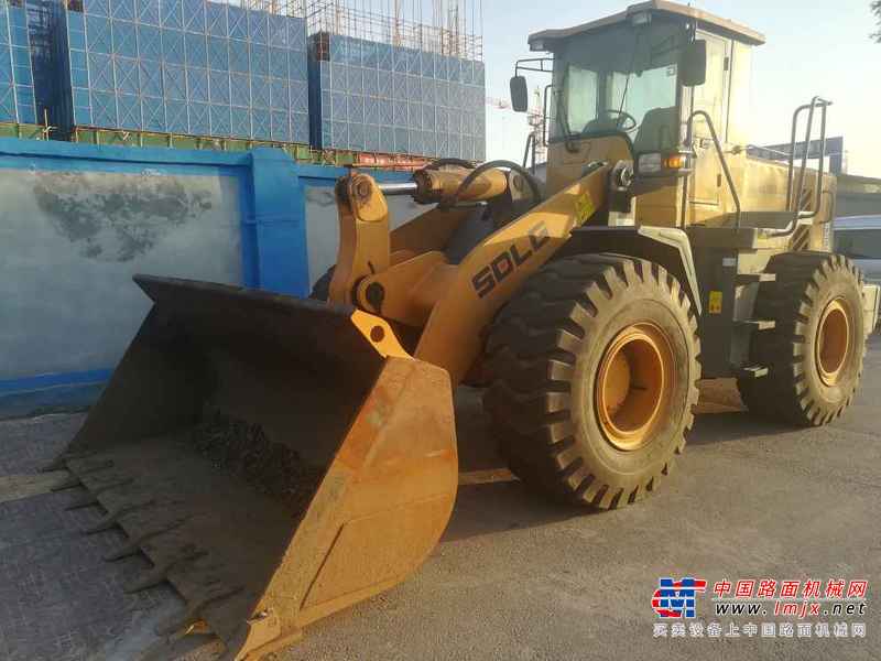 陕西出售转让二手800小时2015年临工LG953L装载机
