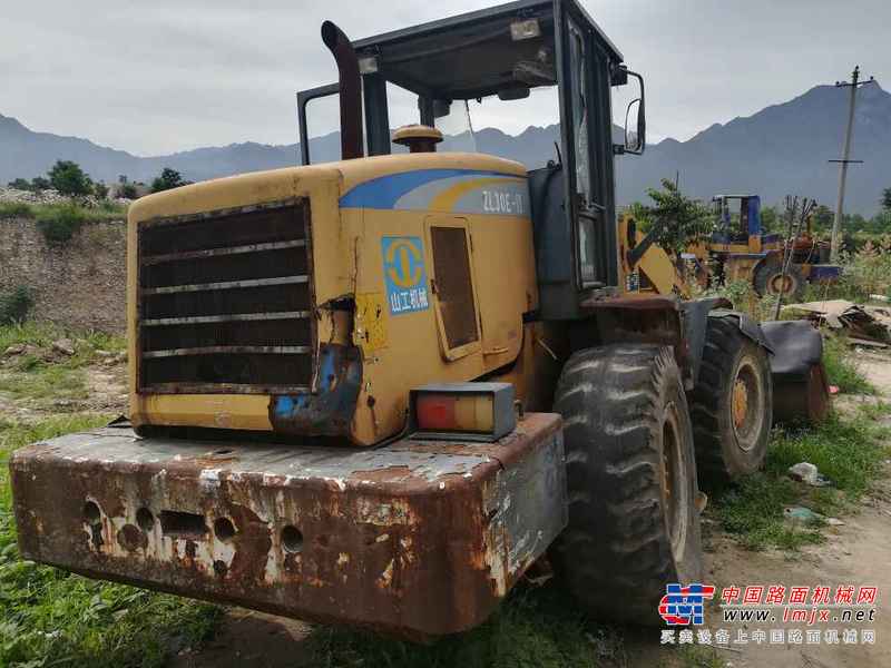 陕西出售转让二手6000小时2007年山工ZL30E装载机