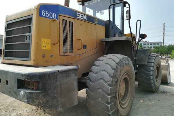 辽宁出售转让二手5000小时2011年山工SEM650B装载机