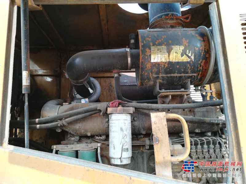 辽宁出售转让二手5000小时2011年山工SEM650B装载机