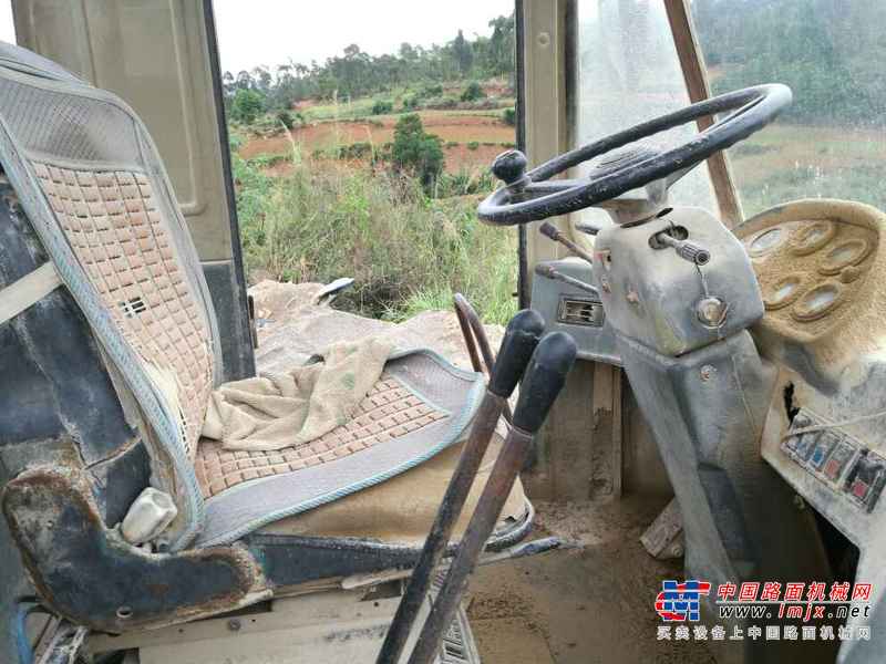 云南出售转让二手9632小时2007年龙工LG833装载机