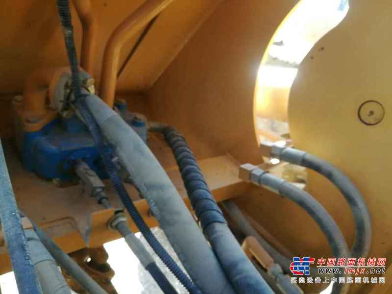 吉林出售转让二手1200小时2014年龙工LG833B装载机