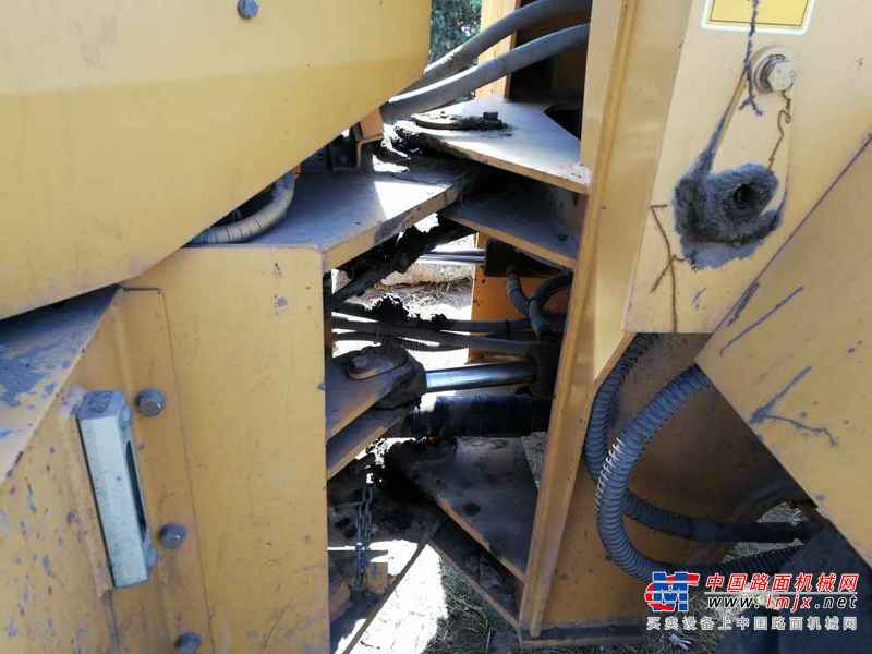山西出售转让二手9000小时2012年柳工CLG816装载机