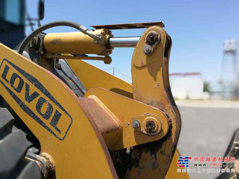 陕西出售转让二手2000小时2011年福田雷沃FL955F装载机
