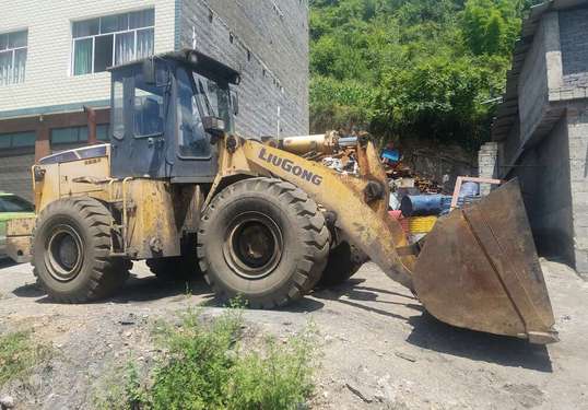 贵州出售转让二手6800小时2010年柳工CLG855装载机