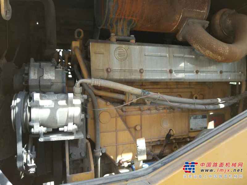 湖北出售转让二手8000小时2009年龙工LG855B装载机