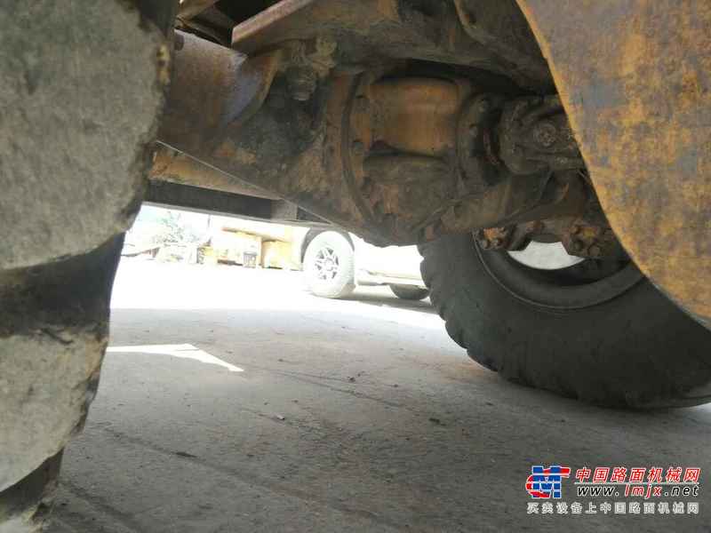 湖北出售转让二手8000小时2009年龙工LG855B装载机