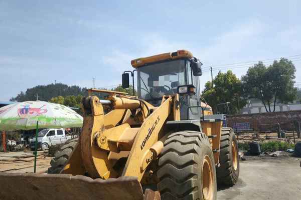 湖北出售转让二手4000小时2013年龙工LG855B装载机