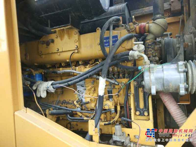 湖北出售转让二手5000小时2012年龙工LG853B装载机