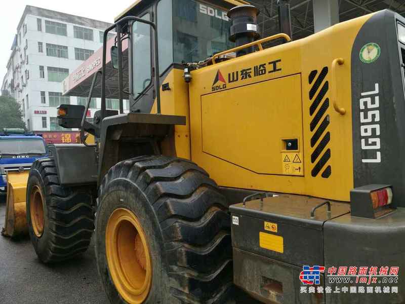 江西出售转让二手1600小时2015年临工LG950装载机