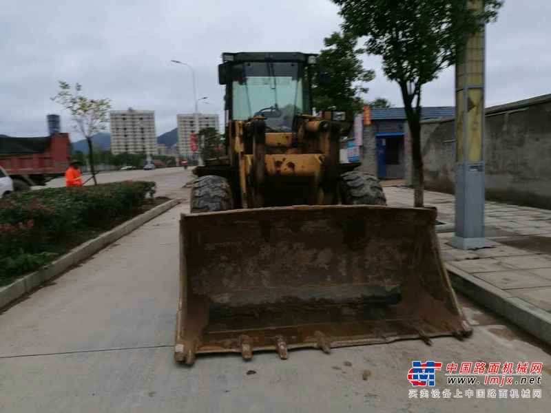 江西出售转让二手6800小时2005年宜工ZL30C装载机