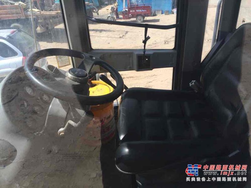 陕西出售转让二手2900小时2011年龙工LG855B装载机