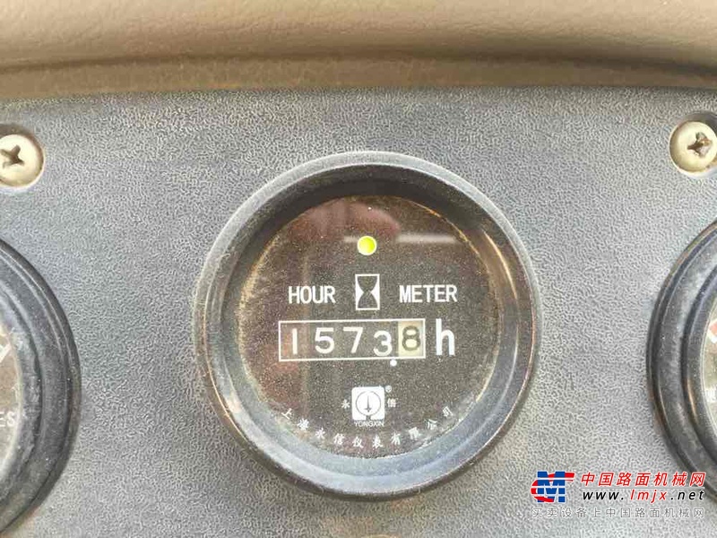 陕西出售转让二手1573小时2010年龙工LG833B装载机
