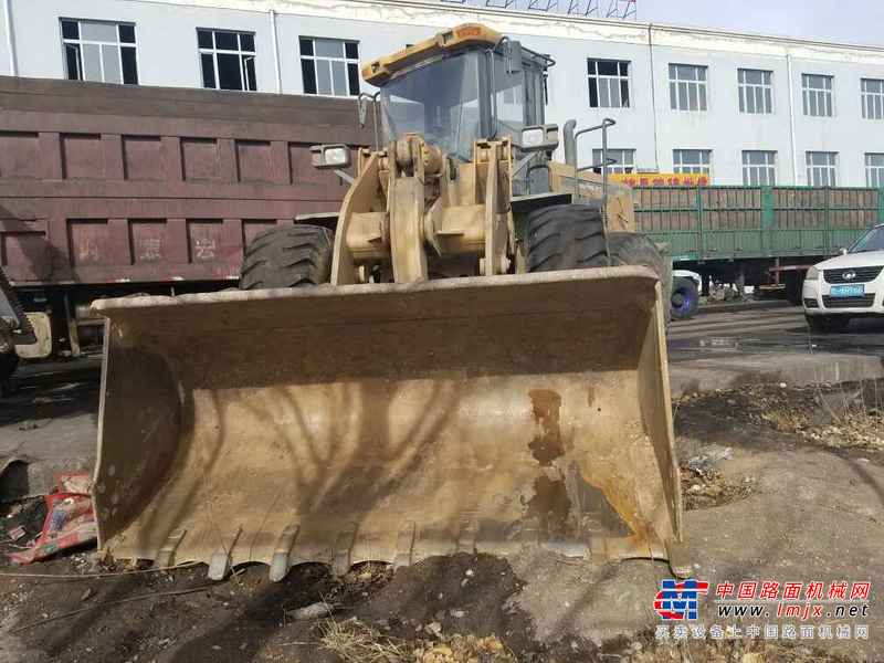 内蒙古出售转让二手5000小时2010年龙工LG855D装载机