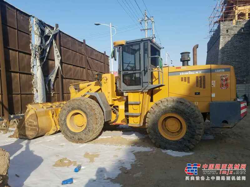 内蒙古出售转让二手3000小时2011年龙工LG855B装载机