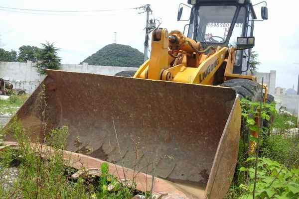 贵州出售转让二手8000小时2012年柳工CLG855装载机