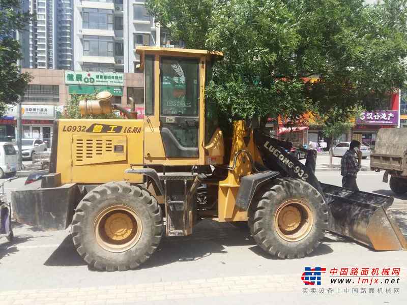 河北出售转让二手1800小时2014年鲁工A932装载机