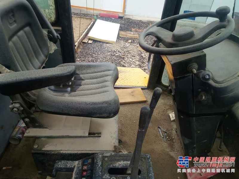 陕西出售转让二手4000小时2014年柳工CLG836装载机