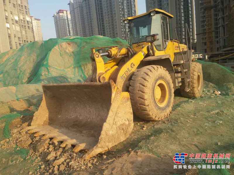 陕西出售转让二手4000小时2011年临工LG956L装载机